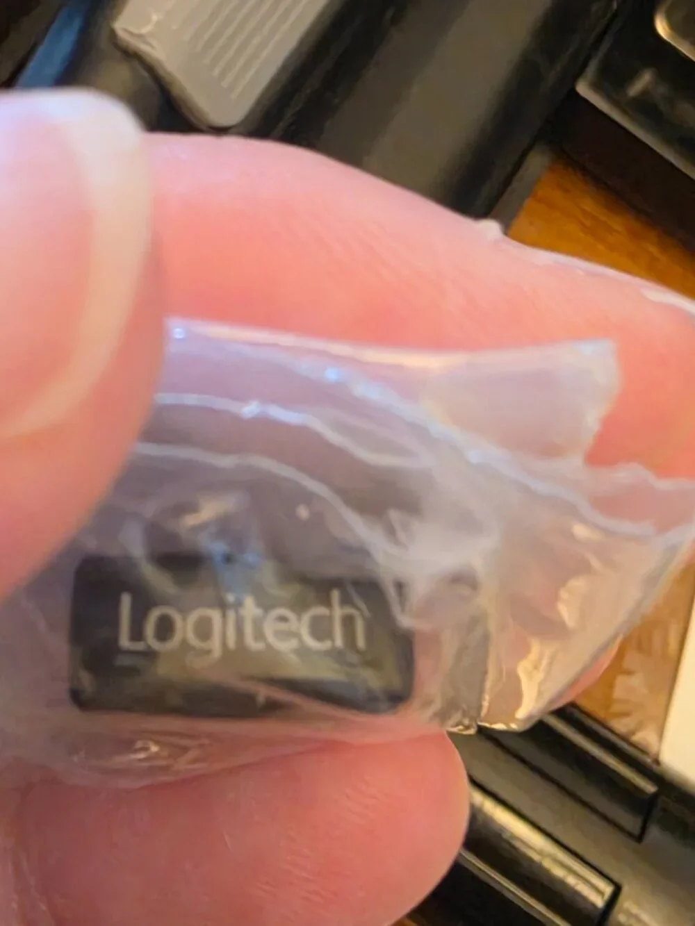 Logitech K520 wireless keyboard & unifying USB receiver dongle 820-002864
